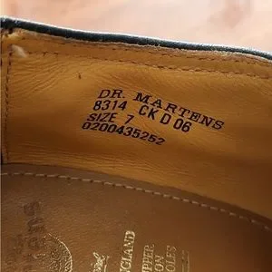 Martens Shoes Euc Dr Martens Velcro Buckle Oxford Black